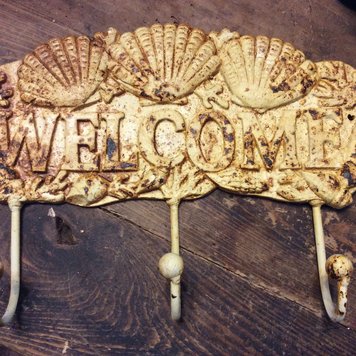 Welcome Seashell Triple Hook