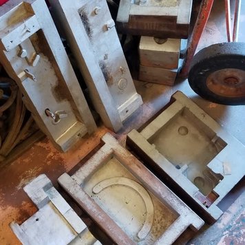 Small industrial mold