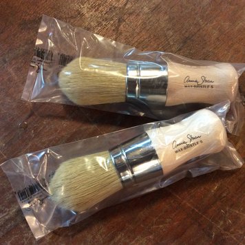 Annie Sloan Small Wax Brush no. 22