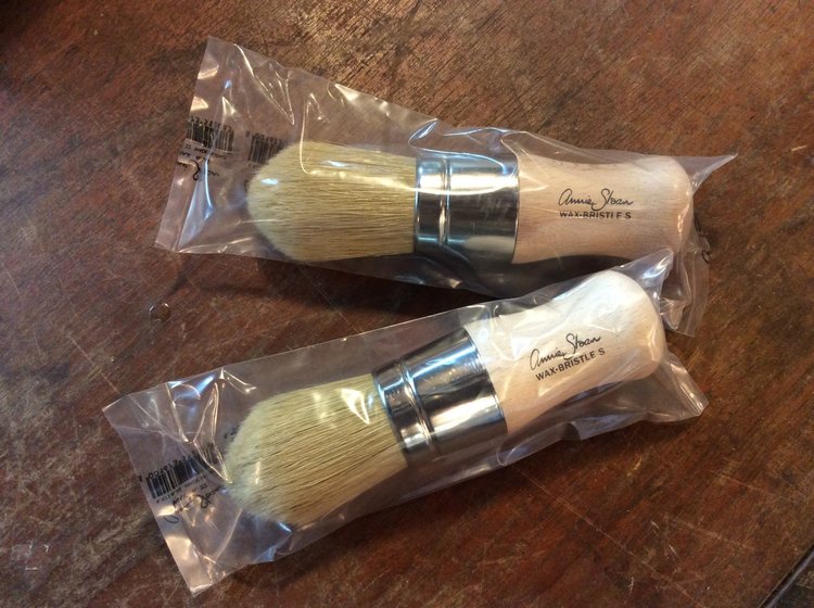 Annie Sloan Small Wax Brush no. 22