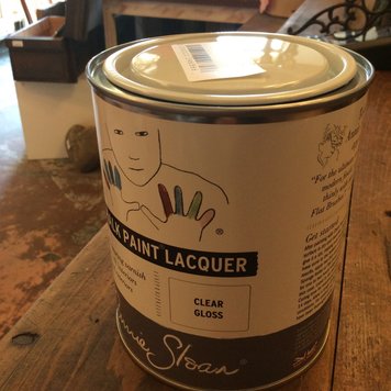 Annie Sloan Gloss Lacquer 750ml