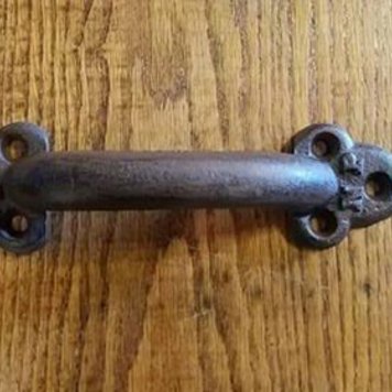 Large Industrial Iron Pull