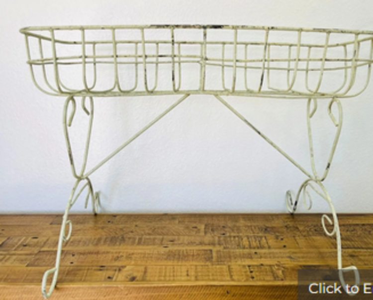 White Heart Planter 31" L x 23" W