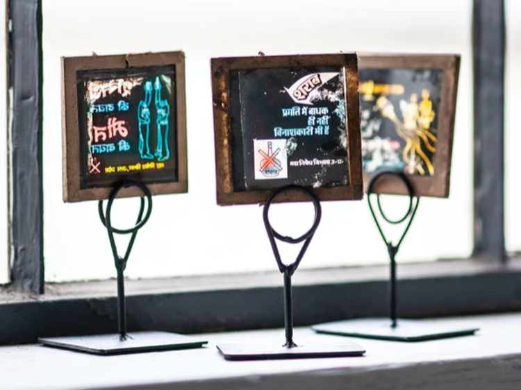 Vintage Slide Photo on Stand 2¾'' x 2¾'' x 7''