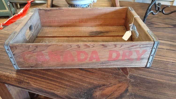 Sale Vintage "Canada Dry" Crate
