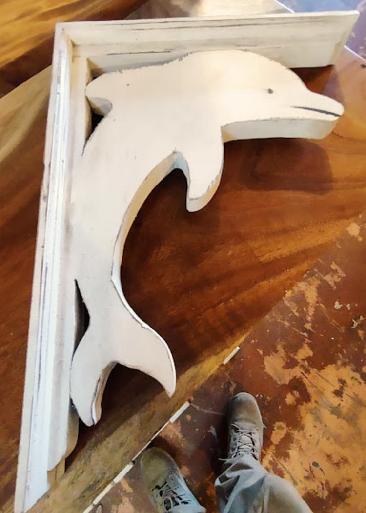 Sale White Bracket Dolphin