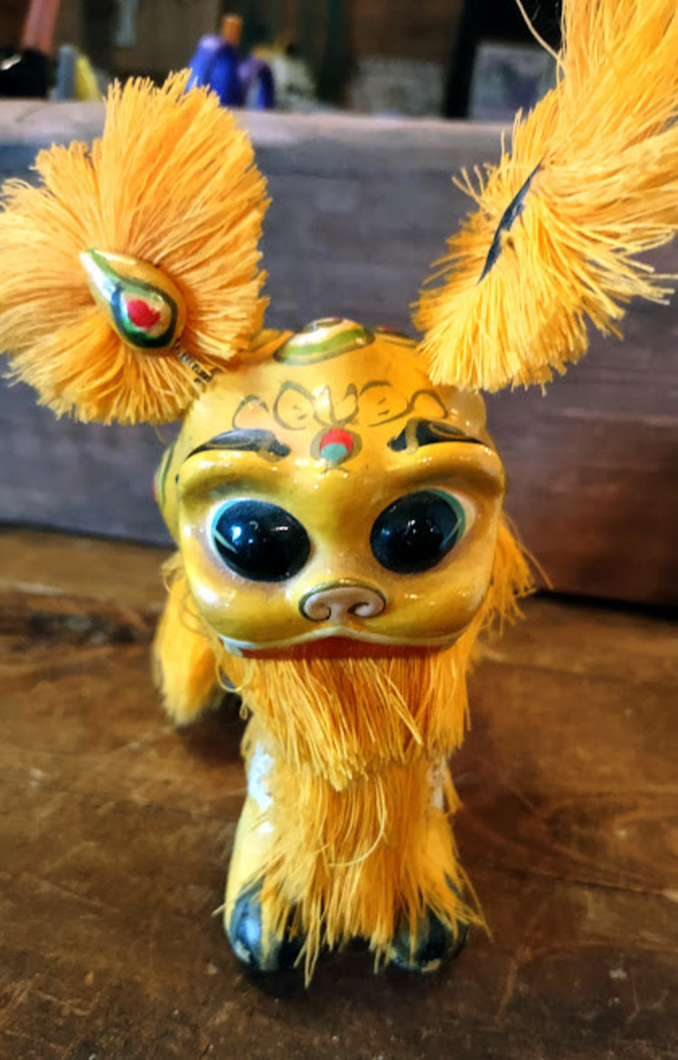 Sale Vintage Bobblehead Chinese Dragon w/Yarn Trim