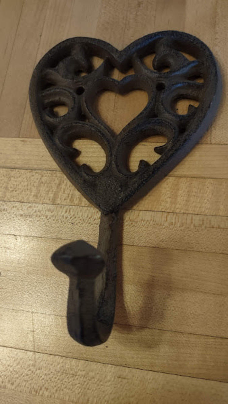 Sale Iron Heart Hook