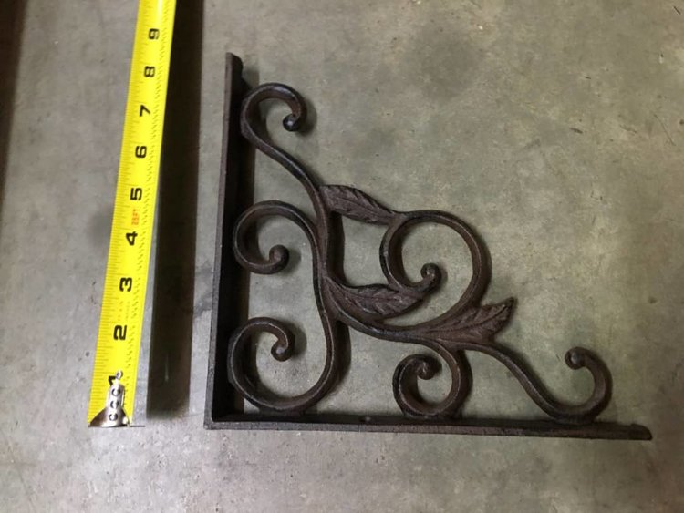 Iron Bracket N1