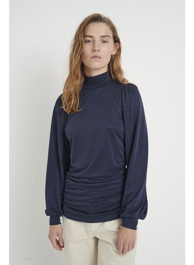 NAVY LUPE SWEATER