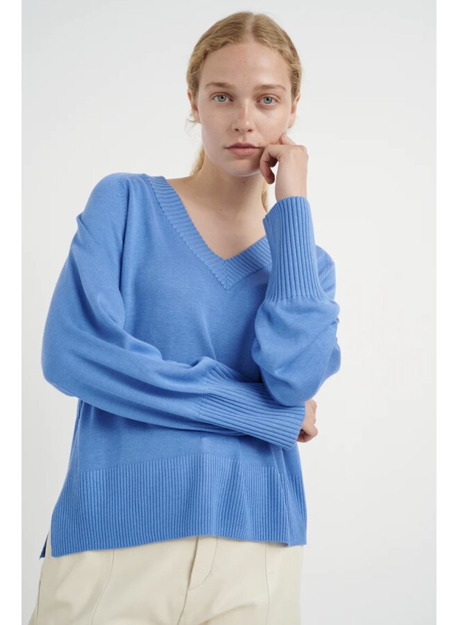 MUSETTE BLUE V-NECK KNIT