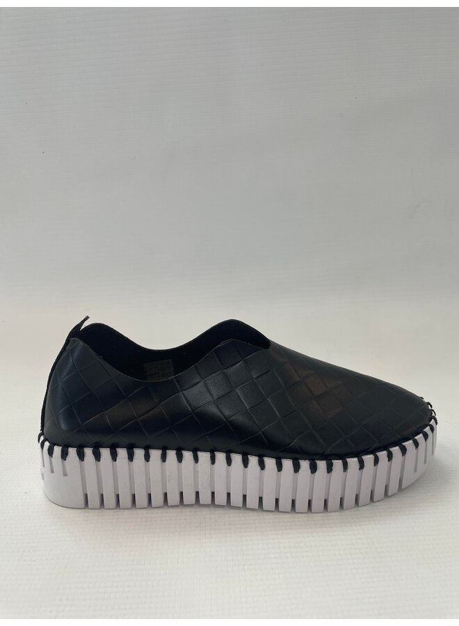 TULIP BLACK VEGAN LOAFERS