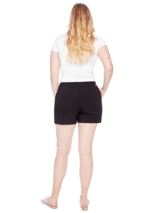 SHORT LISA NOIR