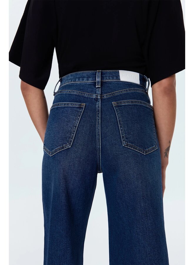 JEAN LANA CROP BROADWAY
