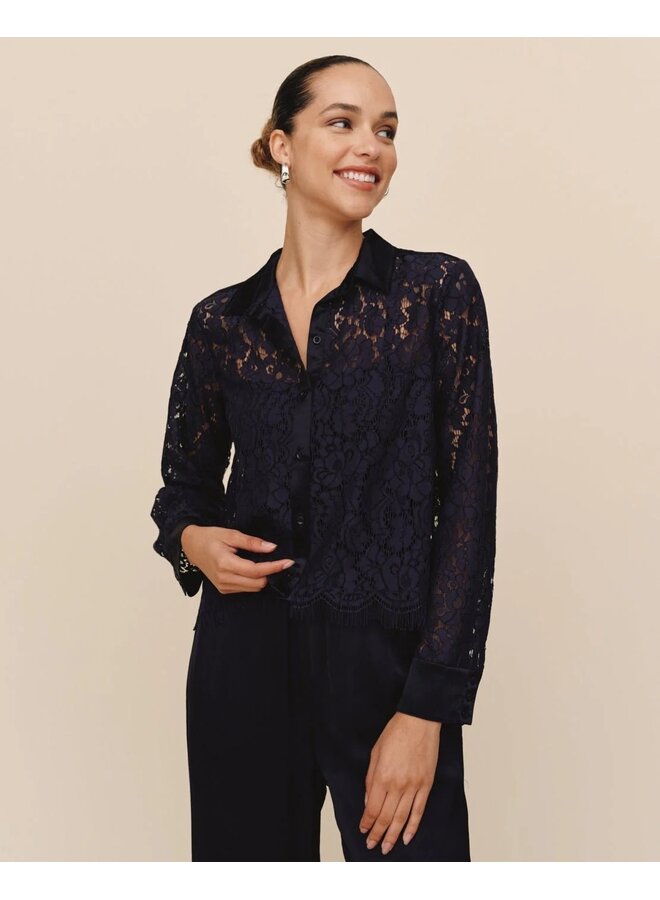 BLOUSE DENTELLE BLEU MARINE