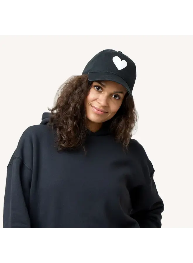 CASQUETTE COEUR NOIR
