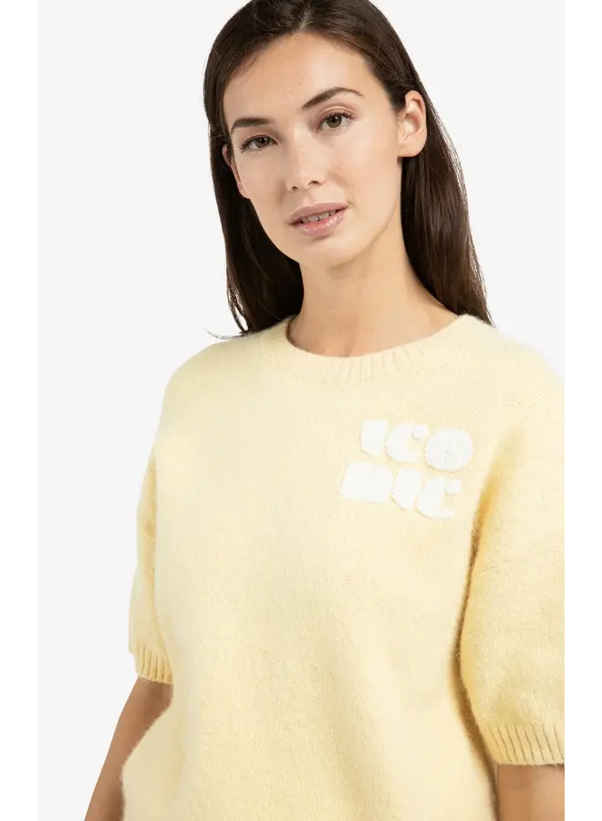 HAUT JAUNE MANCHES COURTES