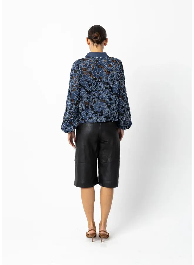 BLOUSE DENTELLE FLEURIE BLEU