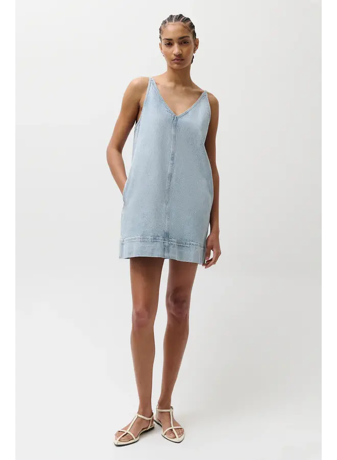 ROBE TAVI