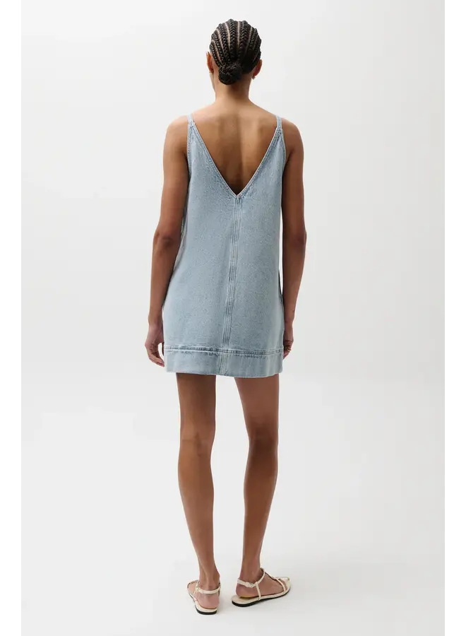 ROBE TAVI