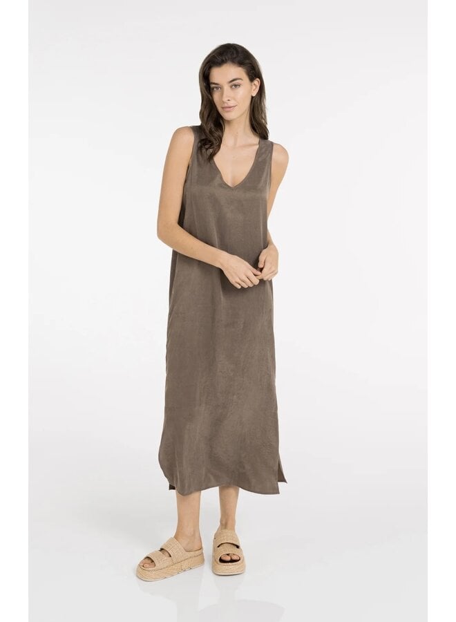 ROBE BRUNE SOYEUSE