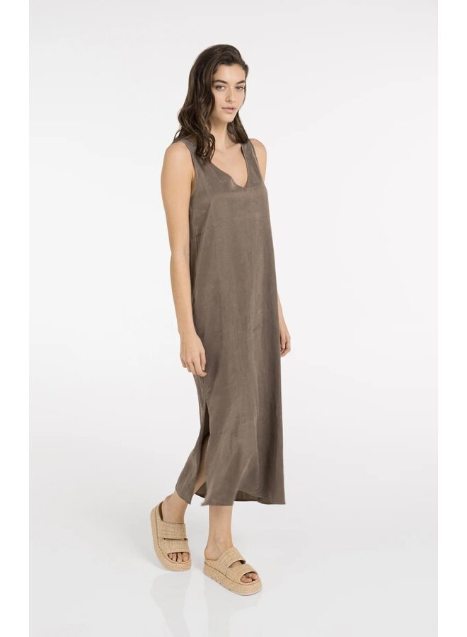 ROBE BRUNE SOYEUSE
