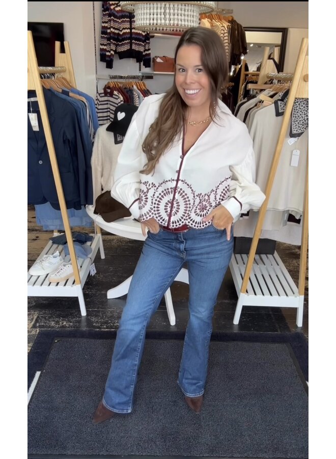 BLOUSE BLANCHE BRODERIE