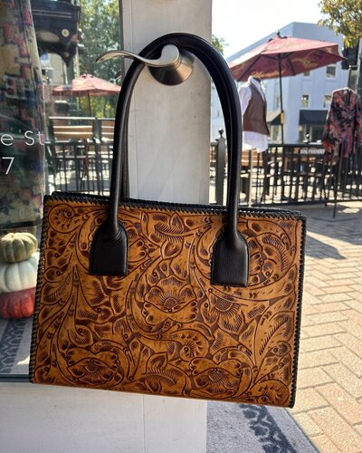 JUAN OTG 2003TL TOOLED W TRIM TOTE 5 23 Orisons We Dress Texas