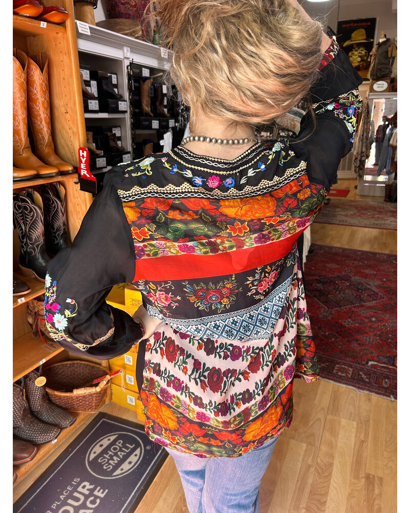 PLEATED FLORAL BLOUSE