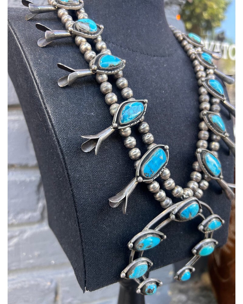 ANTIQUE BISBEE TURQUOISE SQUASH BLSSOM