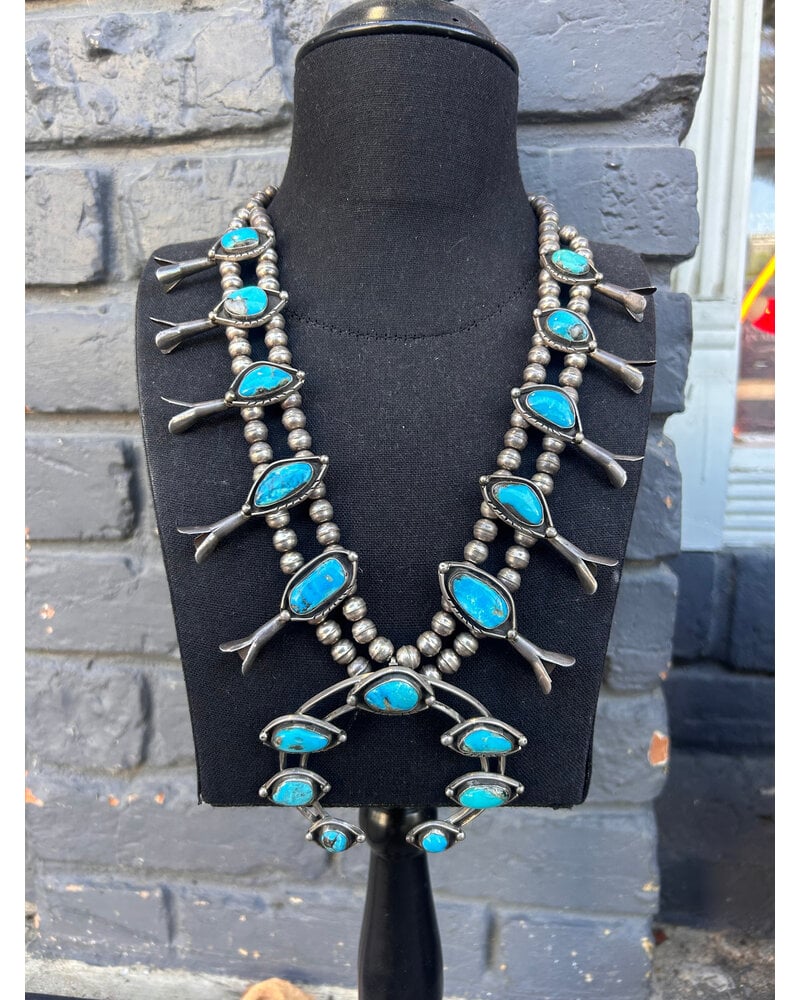 ANTIQUE BISBEE TURQUOISE SQUASH BLSSOM