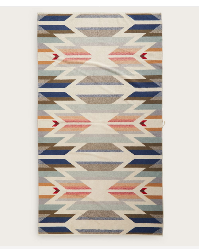 PENDLETON LARGE PENDLETON COLLECTABLE TOWELS