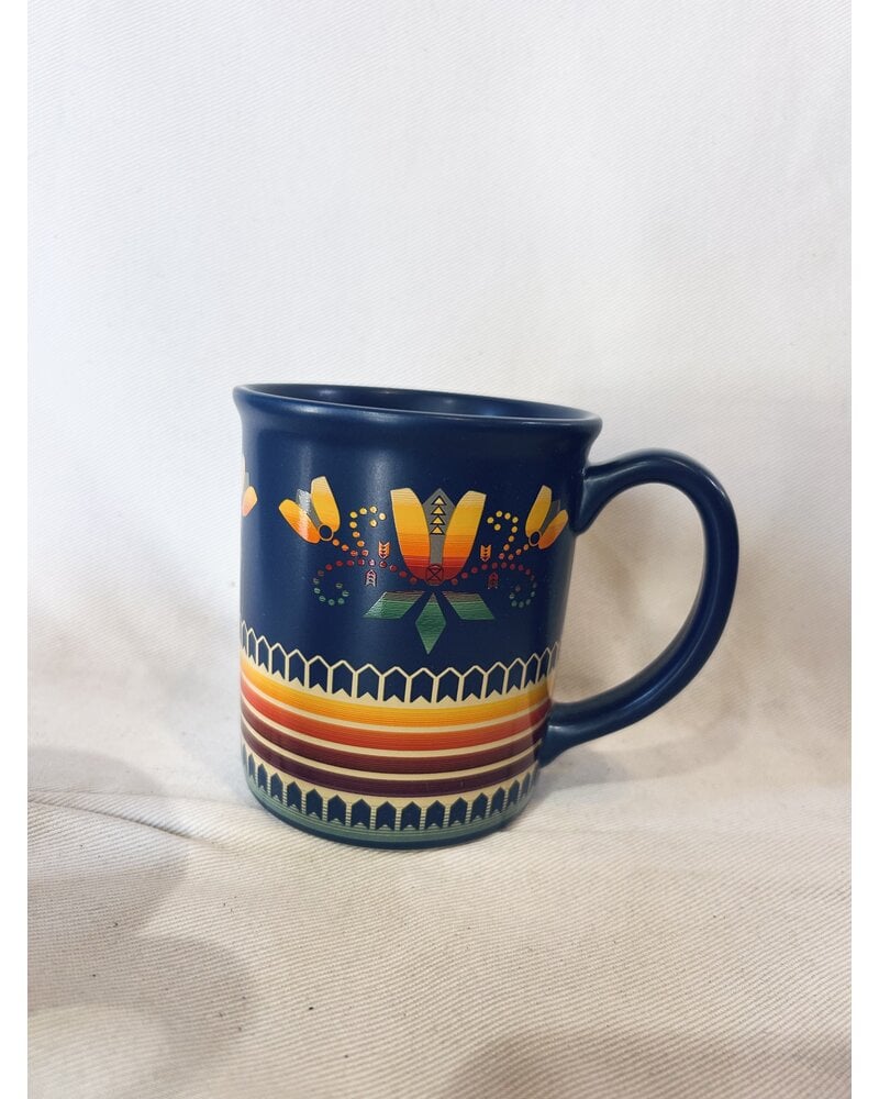 PENDLETON AMERICAN INDIAN COLLEGE FUND MUGS, SET OF 4
