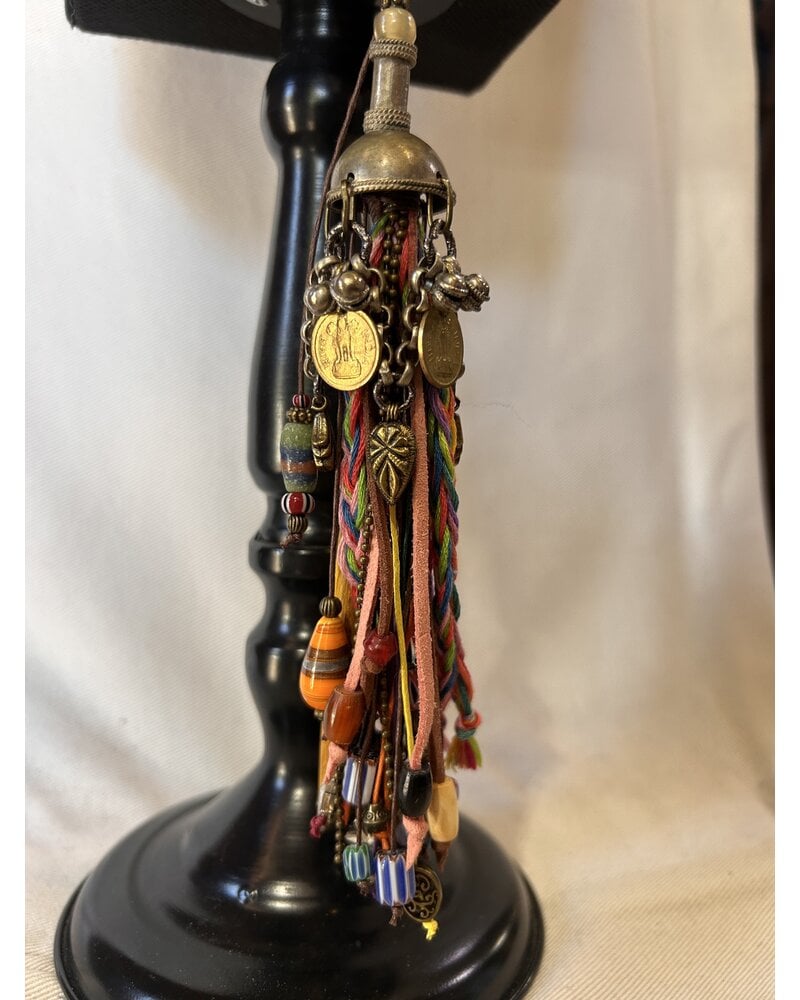 AMY KAPLAN BONE/ TASSEL NECKLACE