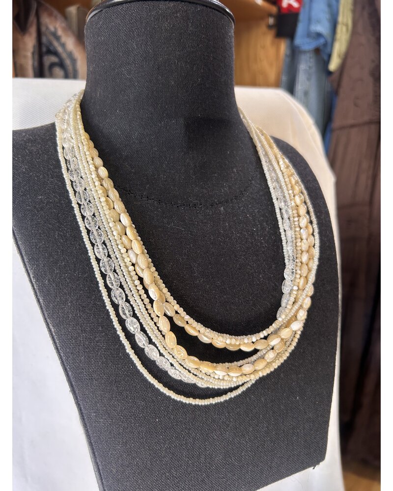 AMY KAPLAN NATURAL SHORT BEADED NECKLACE