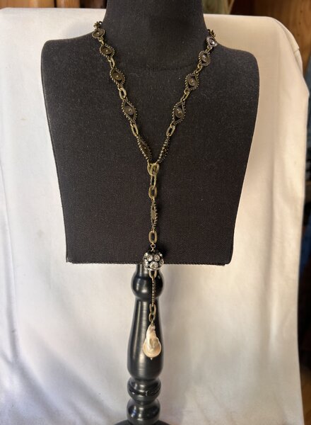 AMY KAPLAN RHINESTONE/PEARL EYE NECKLACE