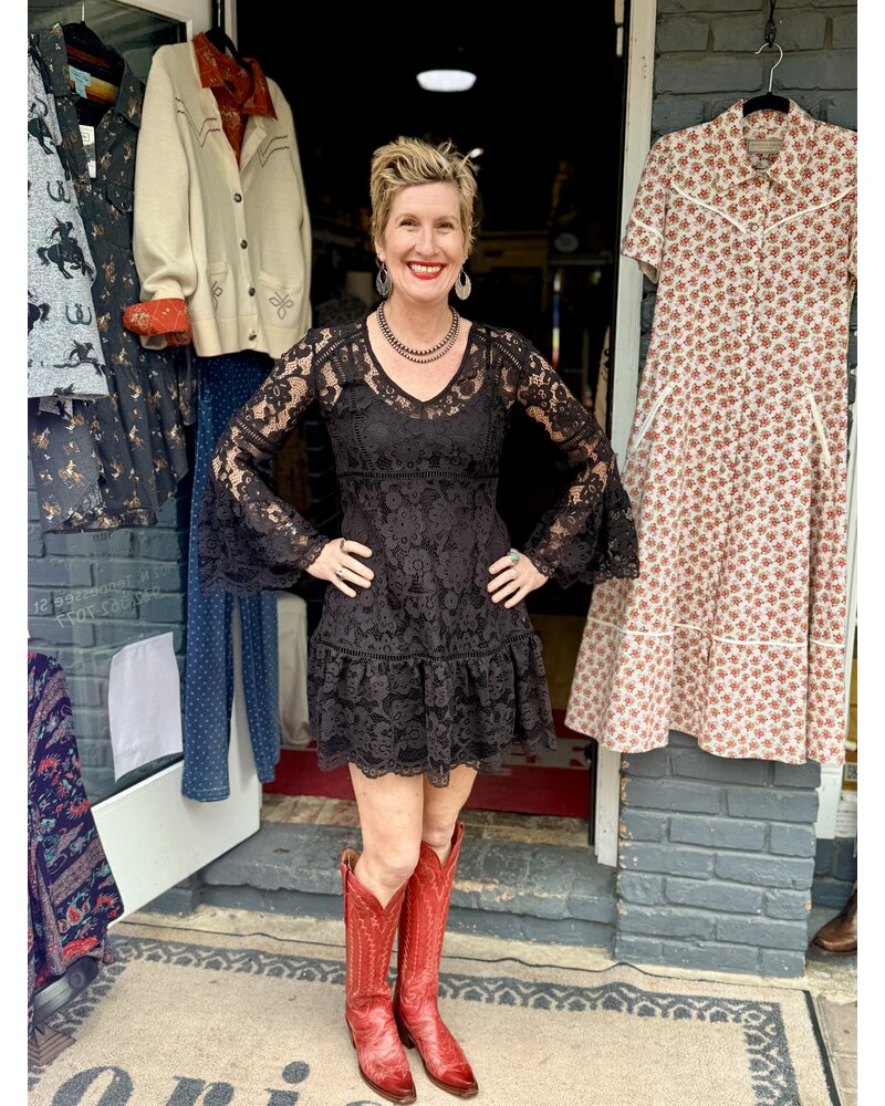 SCULLY LONG SLEEVE LACE DRESS