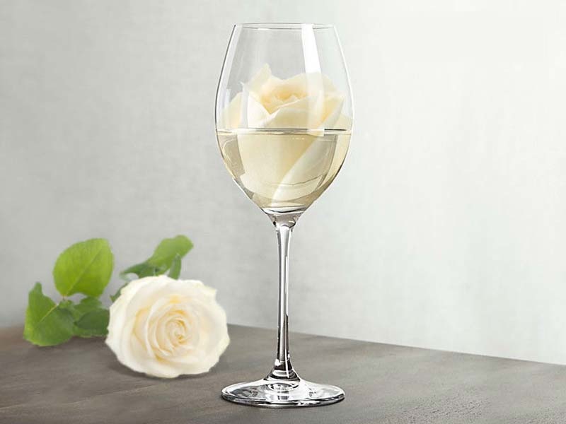 https://cdn.shoplightspeed.com/shops/610728/files/47514316/flowers-in-your-wine.jpg