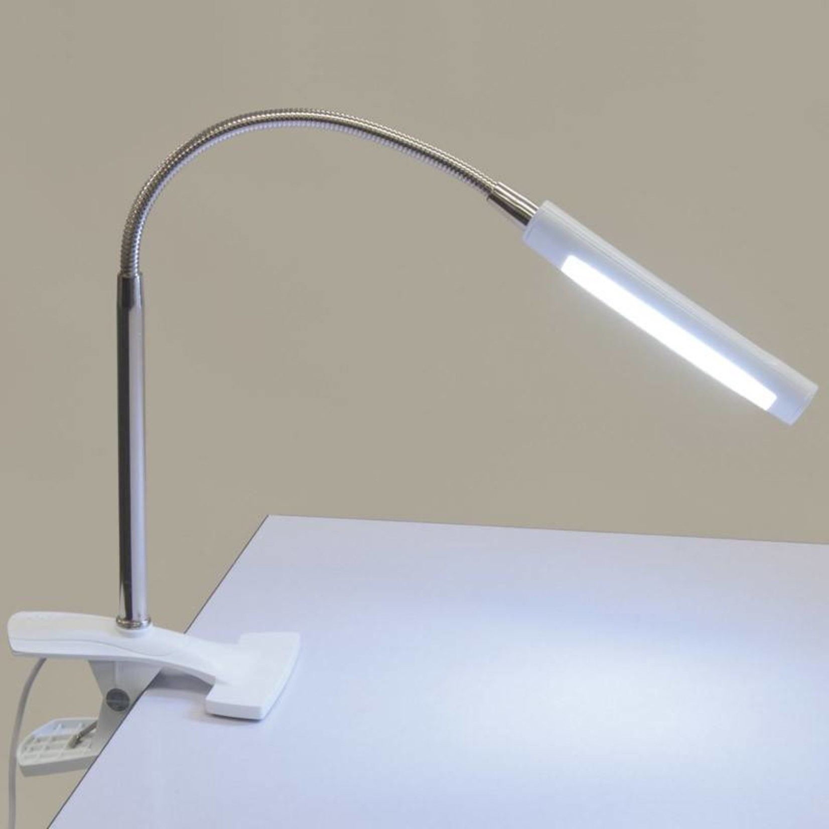 STUDIO DESIGNS STUDIO DESIGNS ART CLAMP LAMP WHITE