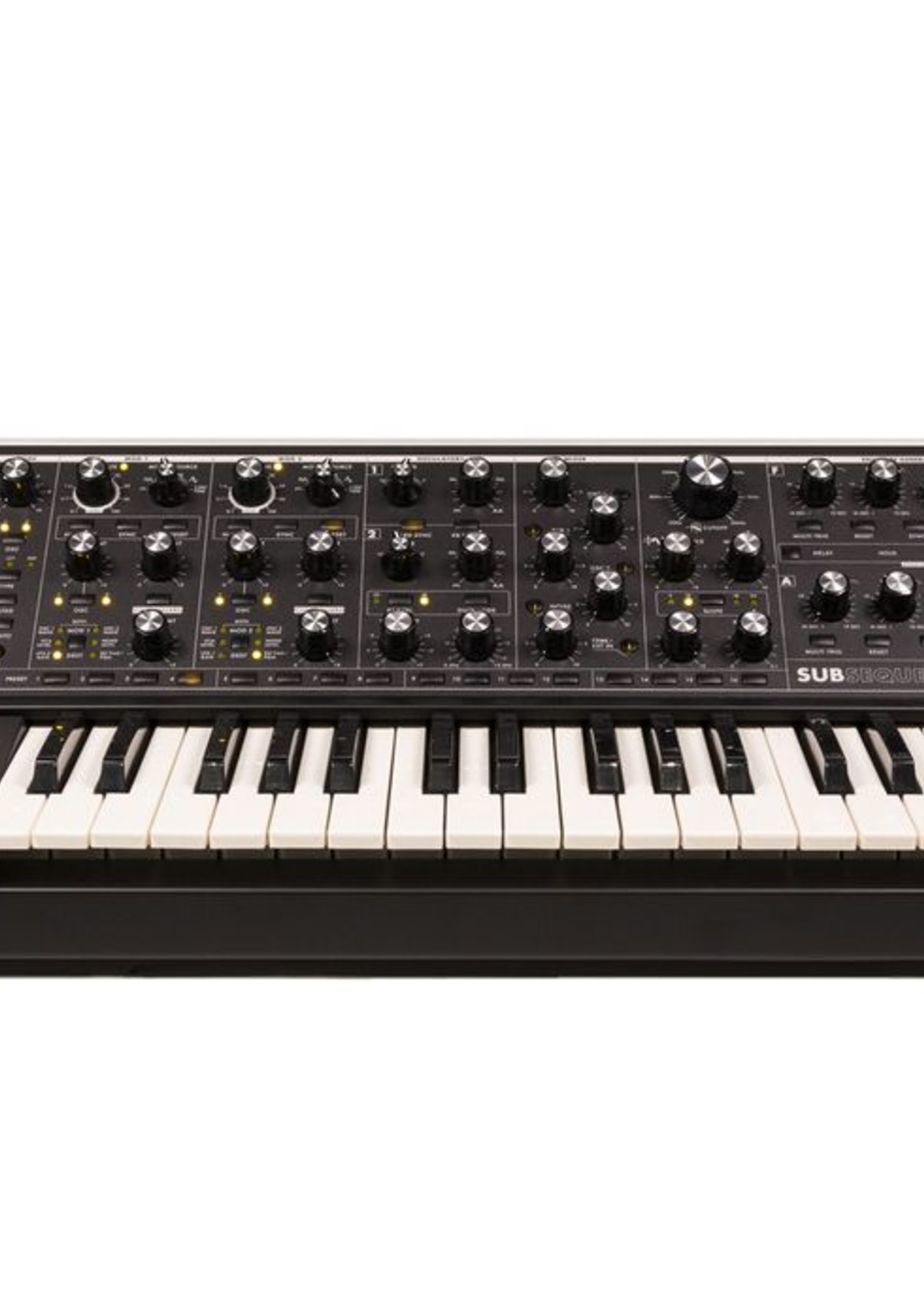 Moog SubSequent 37 Standard