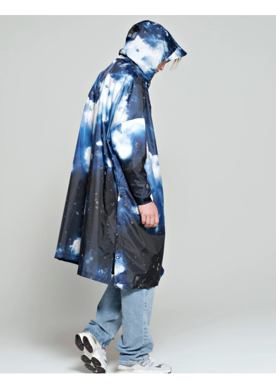 Rain Kiss Starry Night Rain Poncho