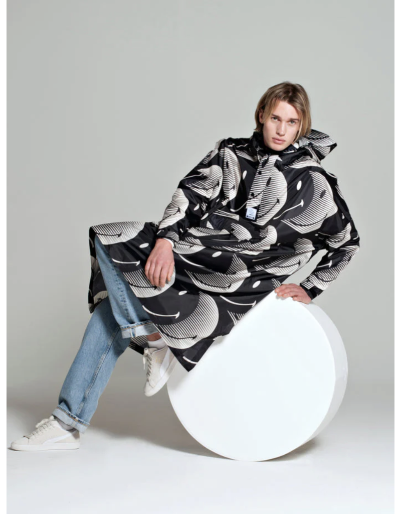 Rain Kiss Half Moon Smiley Rain Poncho