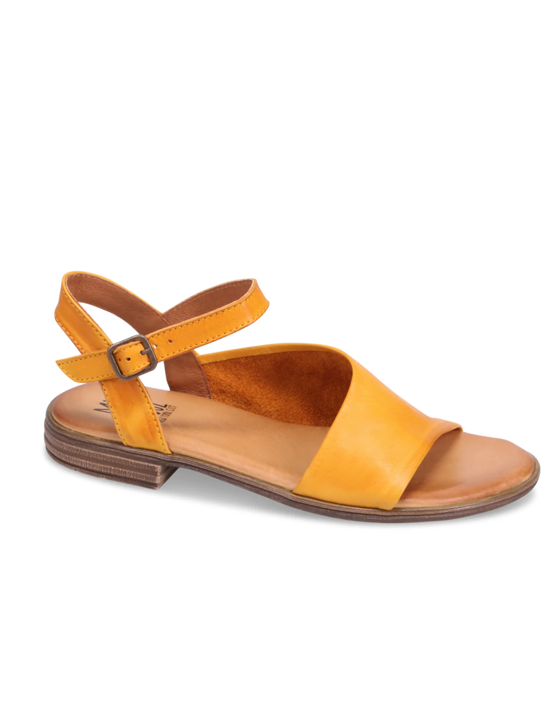 Miz Mooz Delphina-Ochre