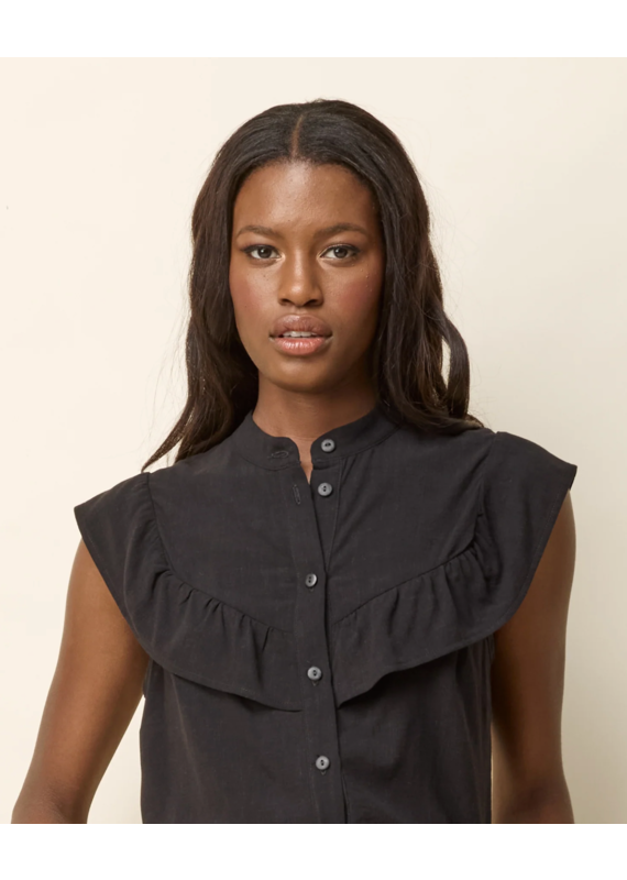 Cokluch Licia-Black
