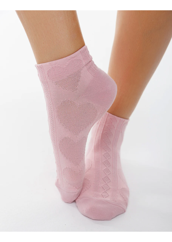 LimLim Short Embossed Heart Socks
