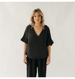 Pokoloko Crinkle V Neck Top-Black-One Sized