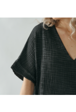 Pokoloko Crinkle V Neck Top-Black-One Sized