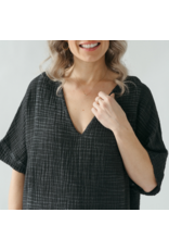 Pokoloko Crinkle V Neck Top-Black-One Sized