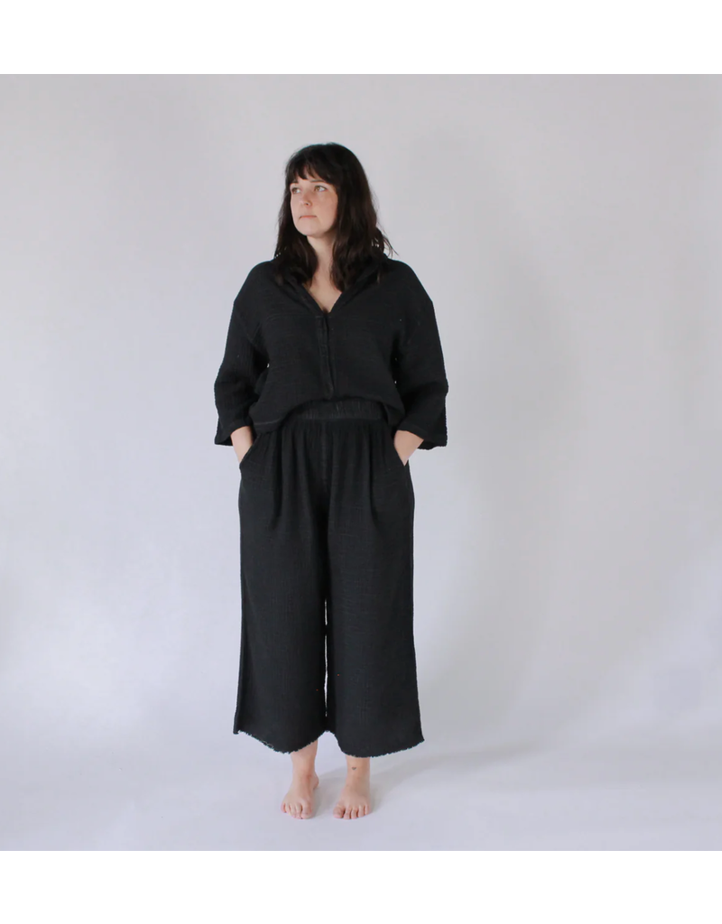 Pokoloko Crinkle Shirt Blouse-Black-O/S