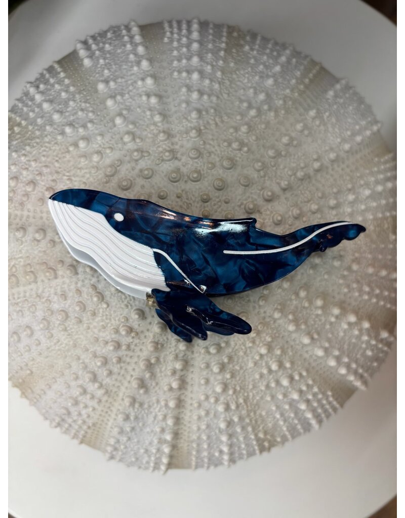 Shag Wear Whale Hair Claw-Humpback